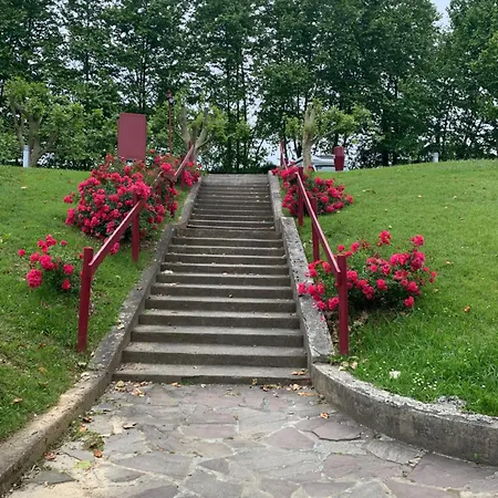 Echalar Piscine Vue Montagnes Апартаменты Суред